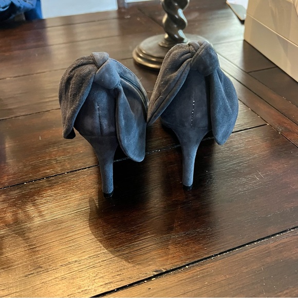 Carven gray suede heel with bow - Size 7 - Picture 5 of 5